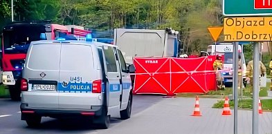 Śmierć rowerzystki na trasie Pleszew - Jarocin. Dramat na DK 11