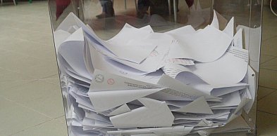 Prezydent Karol Nawrocki chce referendum. Wniosek trafił już do Senatu