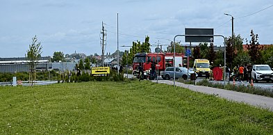 Kobieta zakleszczona w samochodzie. Poranna akcja służb