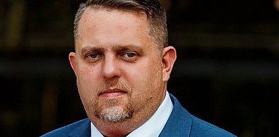 Siatkarski mecz charytatywny. Cel: wsparcie rehabilitacji ojca  i męża