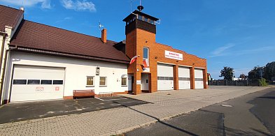 Narasta napięcie wokół zakupu nowego samochodu strażackiego w Choczu-13757