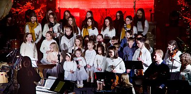 Schola Lenartowicka wystąpi w hołdzie św. Janowi Pawłowi II. Gdzie i kiedy?-13812