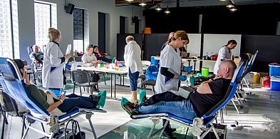 Świąteczny gest serca. Krew, która ratuje zdrowie i życie-15132