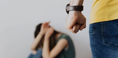 Brutalny mężczyzna w gminie Dobrzyca. Groził śmiercią, wkroczyła policja-15195