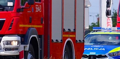 Osobówka zderzyła się z koparką na trasie Pleszew - Grab w gminie Czermin