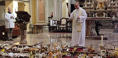 Od rana do popołudnia. Godziny święcenia pokarmów w parafiach powiatu