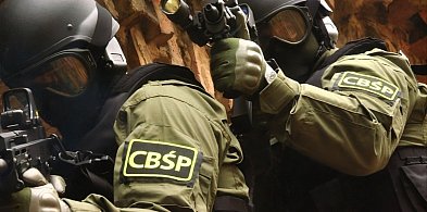 Uderzenie oddziału  CBŚP na terenie Pleszewa. Blokada ulicy. Są zatrzymani!