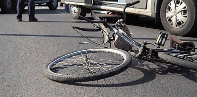 Groźny wypadek na Lipowej. Rowerzysta trafił do szpitala