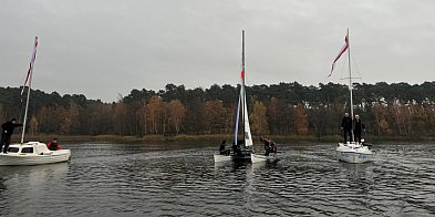 [Zdjęcia] Biało-czerwone żagle na Gołuchowskim Zalewie-14513