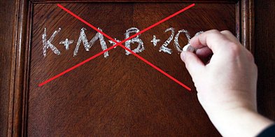 Piszesz na drzwiach: K + M + B ? To robisz błąd! Tu nie chodzi o imiona...-15664