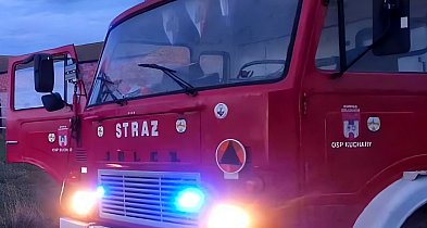 Ogień przy drodze w Kościelnej Wsi. Czy to było podpalenie?