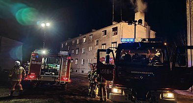 Płomienie i iskry z komina. Strażacy znów ruszyli do akcji