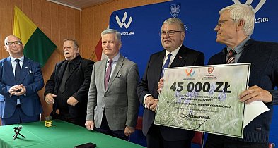 Dziesiątki tysięcy dla ogrodów z Pleszewa. Wicemarszałek Grabowski podpisał
