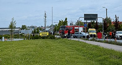Kobieta zakleszczona w samochodzie. Poranna akcja służb