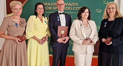 Prezes Banku Spółdzielczego w Pleszewie z odznaczeniem od ministra