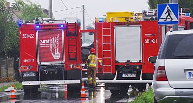 Groźne zderzenie na DK11 pod Pleszewem. Dwie osoby w szpitalu