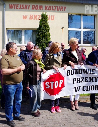 [Wideo, zdjęcia]. Nie pozwolimy na to nigdy! Protest mieszkańców w Brzeziu