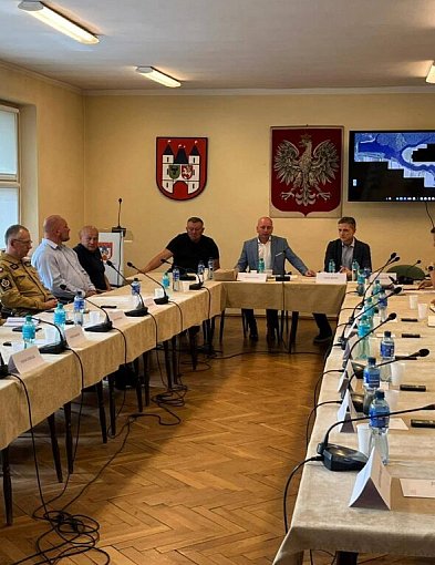 Przygotowania do sezonu nad Jeziorem Gołuchowskim. Służby stawiają na
