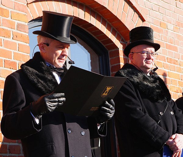 Piękne stroje, a burmistrz i starosta jako aktorzy. Inscenizacja na 125 lat