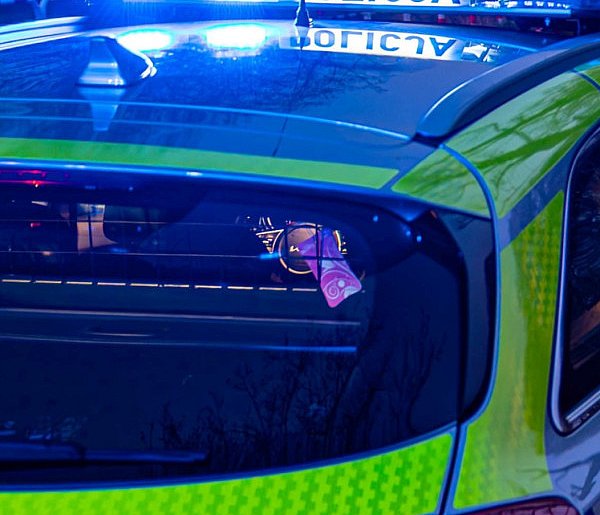 Na terenie przykościelnym w Pleszewie odkryto zwłoki młodego mężczyzny