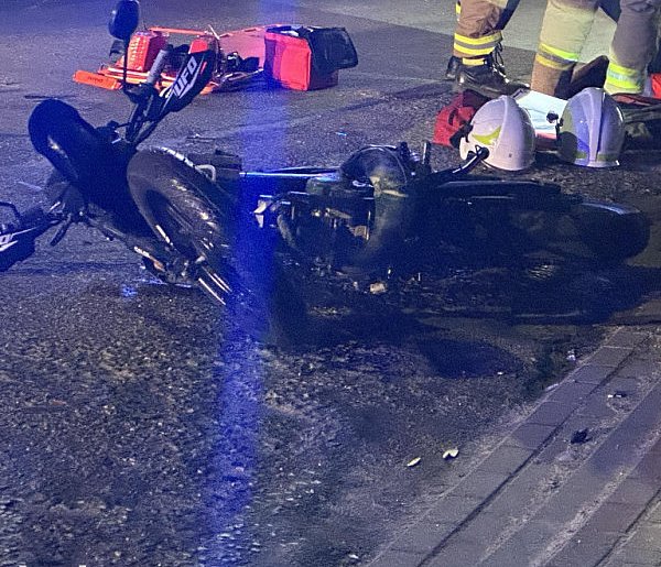 Nastoletni motocyklista trafił do szpitala. Groźny wypadek wieczorem