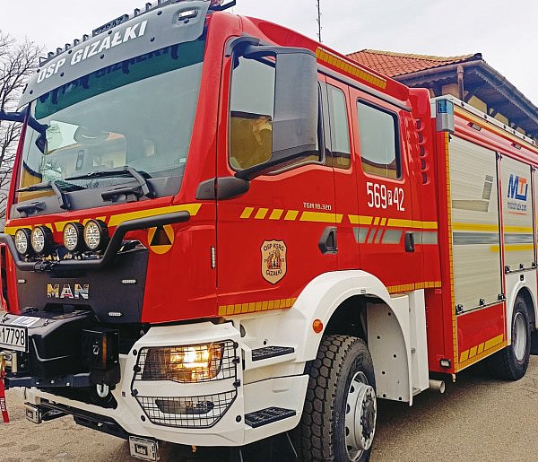 Jednostki straży z dwóch powiatów skierowano do akcji w gminie Gizałki