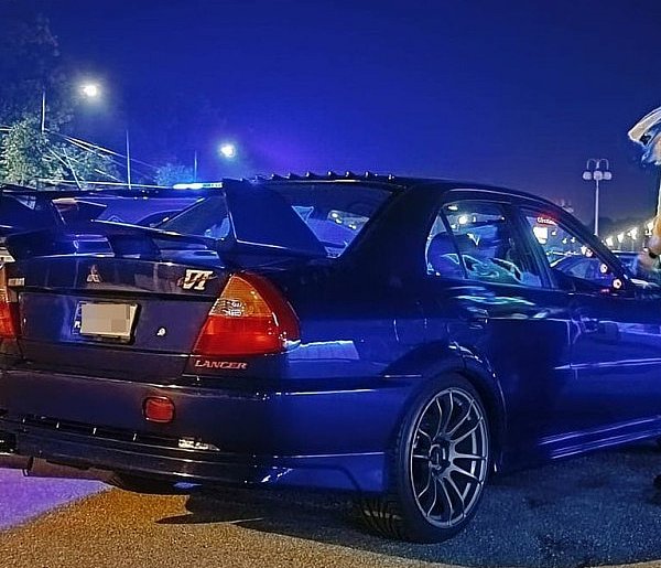 Koniec driftów na drogach. Nowe przepisy już obowiązują. Kierowcy muszą uważać