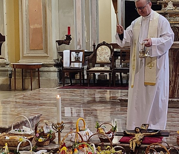 Od rana do popołudnia. Godziny święcenia pokarmów w parafiach powiatu