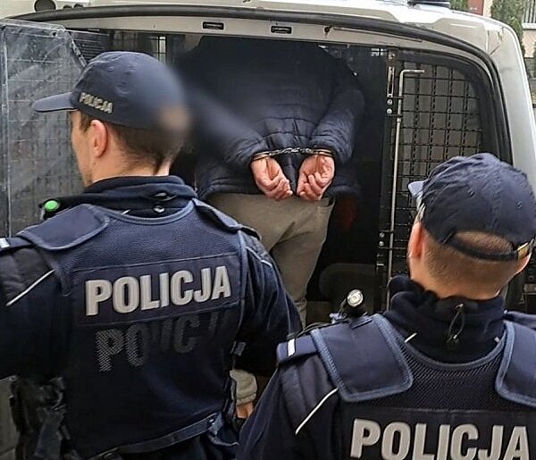 Przyjechał z Dobrzycy ukraść cement z posesji. Młodzi ludzie ruszyli za nim
