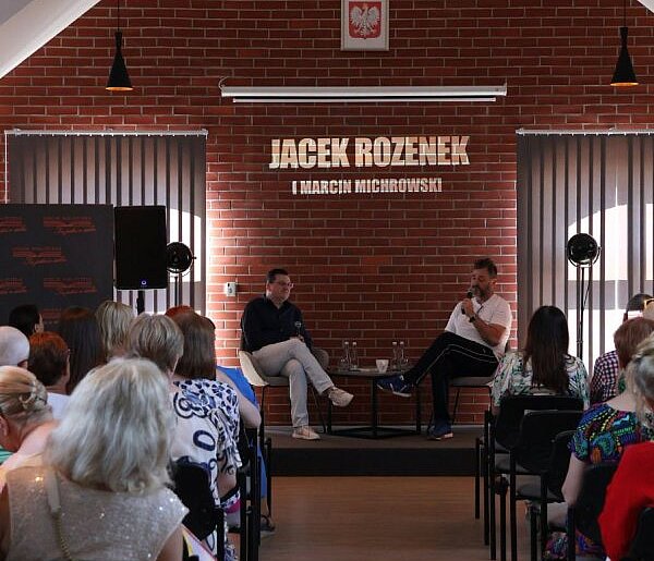 Nie tylko o aktorstwie. Jacek Rozenek w Pleszewie szczerze opowiedział o walce