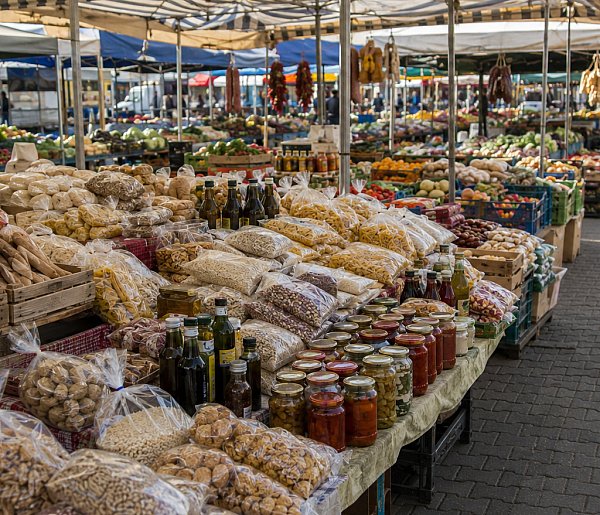 Wielki przekręt z żywnością na naszych bazarach