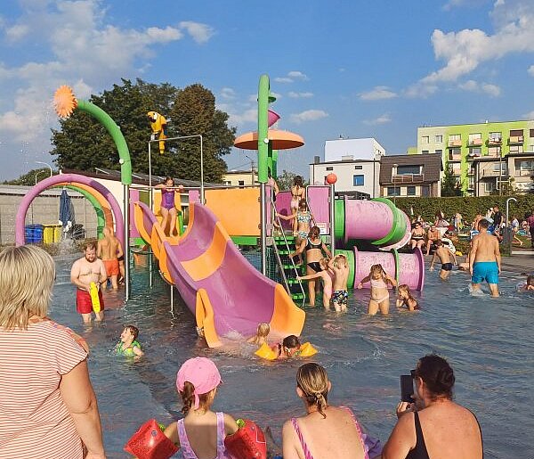 Basen w Ostrowie Wielkopolskim. Sprawdzamy ceny biletów i godziny otwarcia