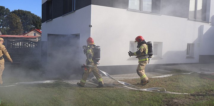 Bezpieczne „SMERFY” – strażacy sprawdzili procedury-13512