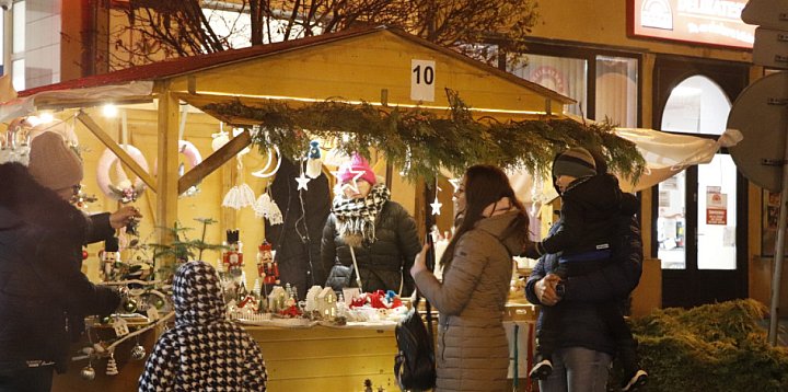 Kto będzie miał stoisko podczas grudniowego Jarmarku-14537