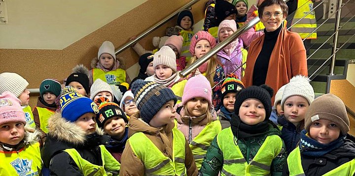 Wizyta pełna wzruszeń seniorów. Odwiedziny w DPS-15426