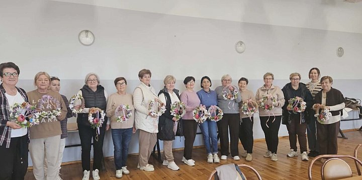 Seniorzy odkrywają piękno natury. Florystyczne warsztat
