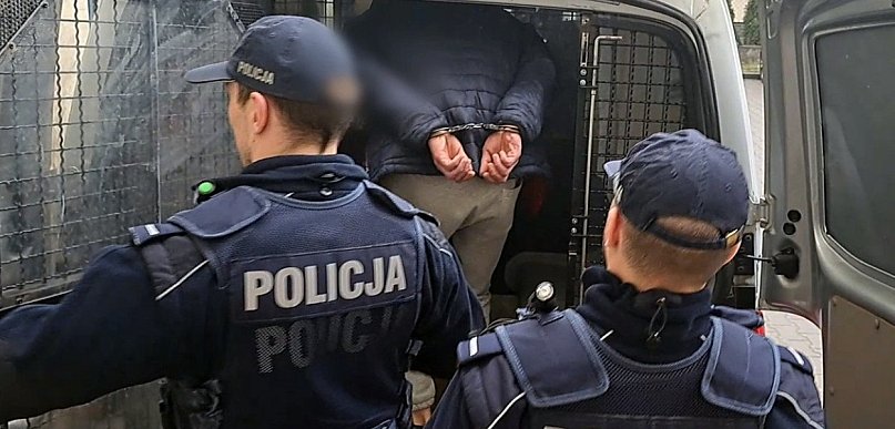 W Pleszewie zatrzymano poszukiwanego przestępcę. To mieszkaniec powiatu