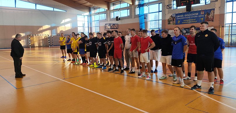 Powiatowy Turniej Halowej Piłki Nożnej OSP w Gołuchowie rozstrzygnięty