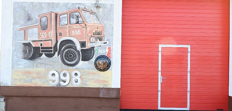 Te defibrylatory AED uratują życie. Gmina Gizałki z ważną informacją