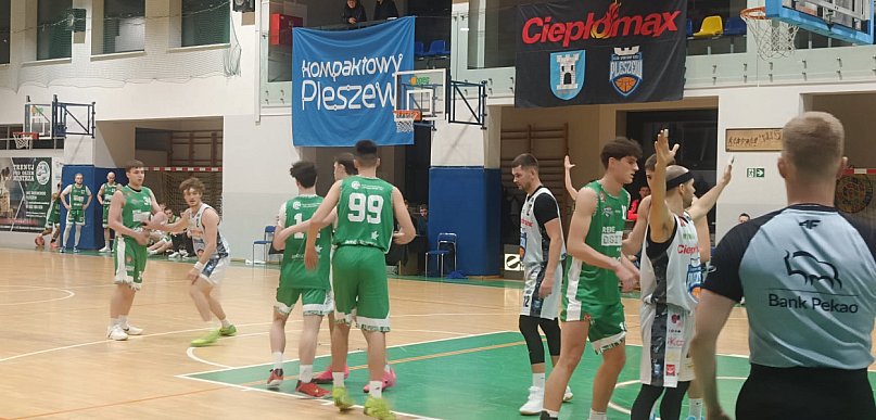 Koszykarska uczta w Pleszewie! Kosz nie dał żadnych szans Śląskowi