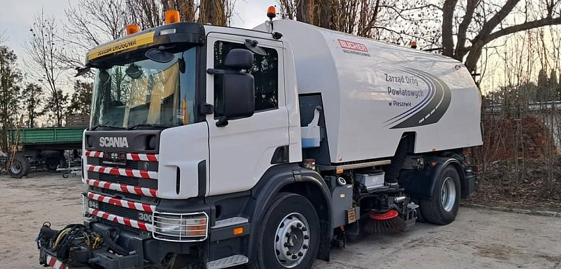 Powiat kupił samochód do mycia ulic. Które jezdnie będą nią sprzątane?