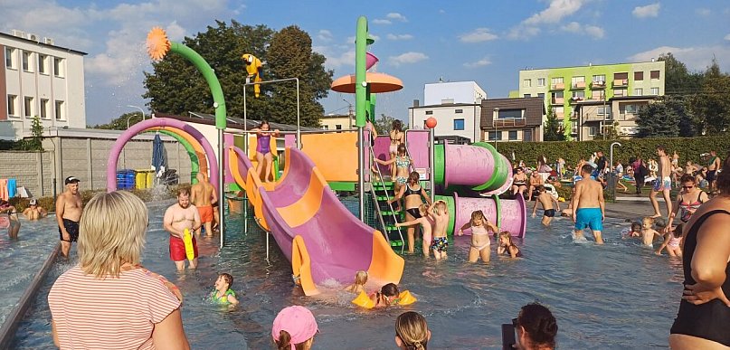 Basen w Ostrowie Wielkopolskim. Sprawdzamy ceny biletów i godziny otwarcia