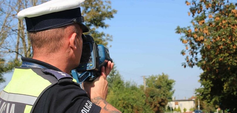 Pięć tysięcy mandatu dla młodej kobiety. To nie był jej pierwszy raz