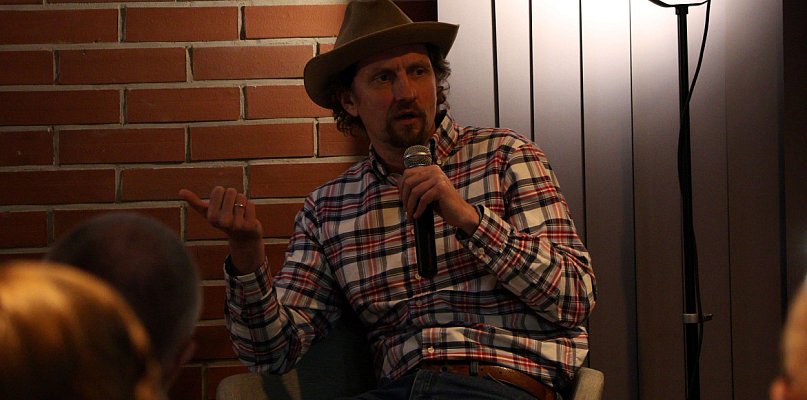 O życiu w podzielonym kraju i nie tylko. Amerykańskie zmiany w bibliotece