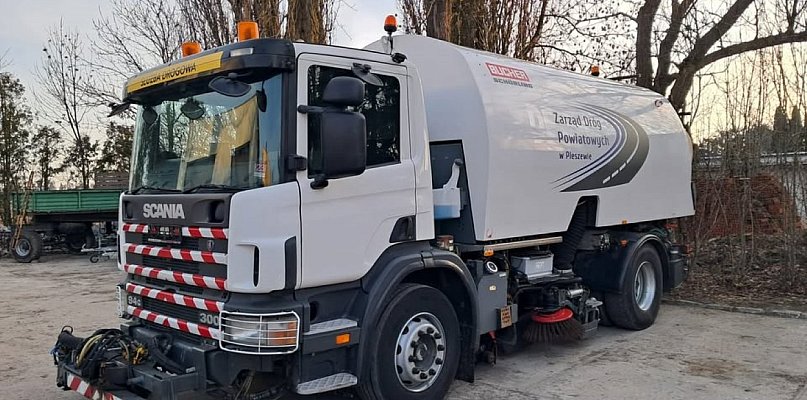 Powiat kupił samochód do mycia ulic. Które jezdnie będą nią sprzątane?