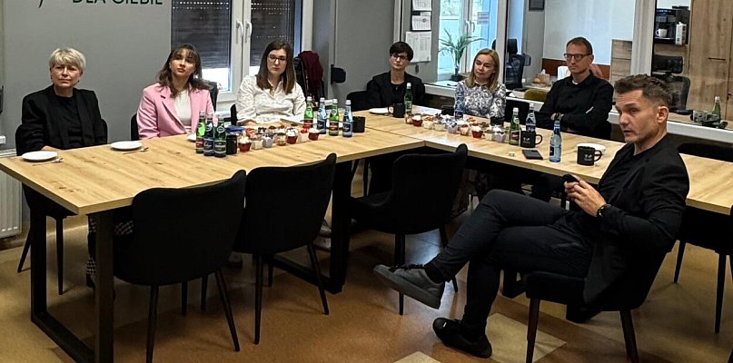 Kraków uczy się do Pleszewa. Powiatowy Urząd Pracy to wzór w Polsce