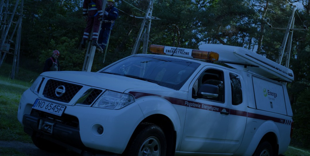 Niebezpiecznie w Rokutowie. Zerwana linia pod napięciem