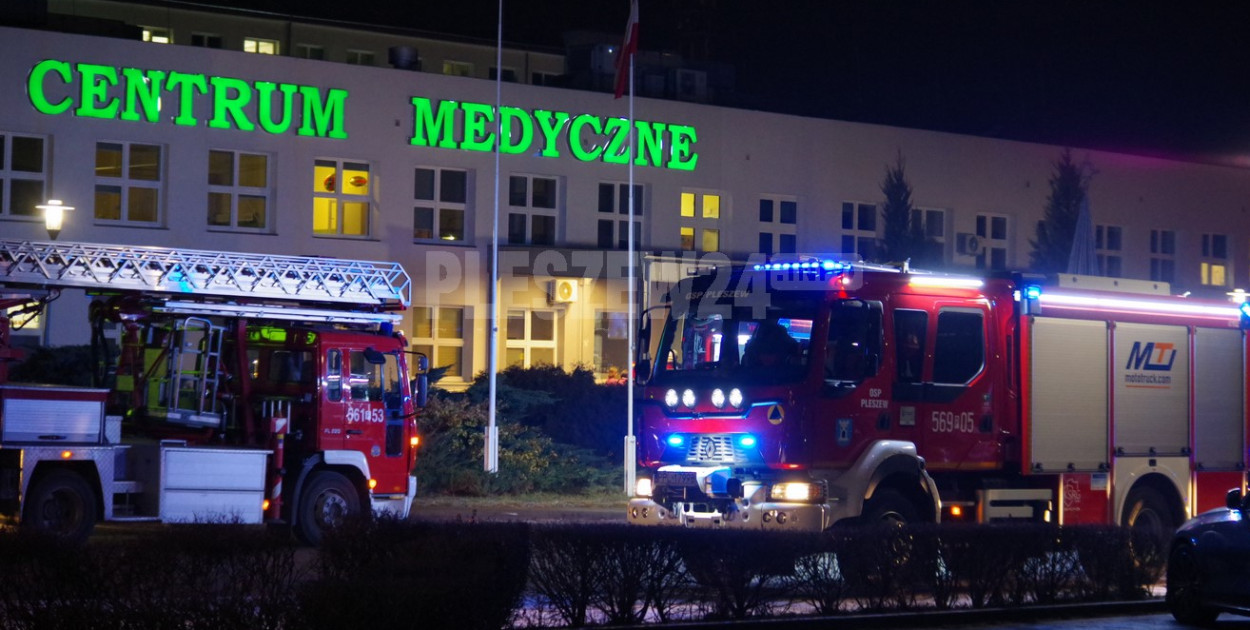 [Zdjęcia] Pożar w pleszewskim szpitalu. W akcji jednostki z miasta i okolic
