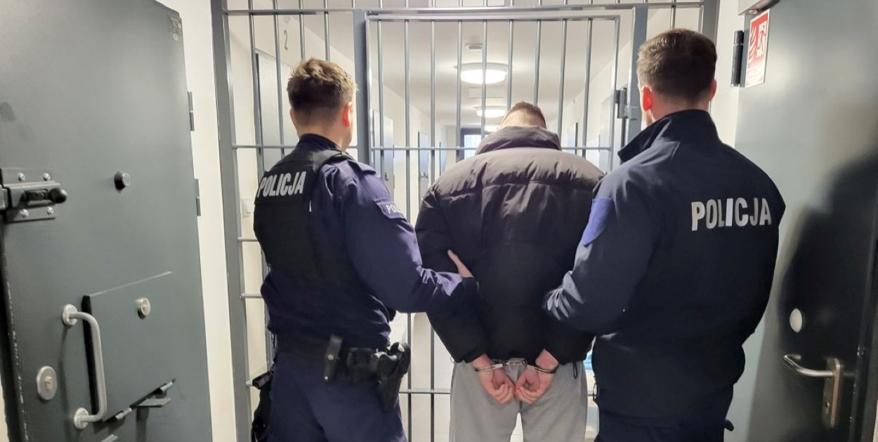 Uderzenie kryminalnych w Pleszewie. Trzej mężczyźni z zarzutami, jeden aresztowany