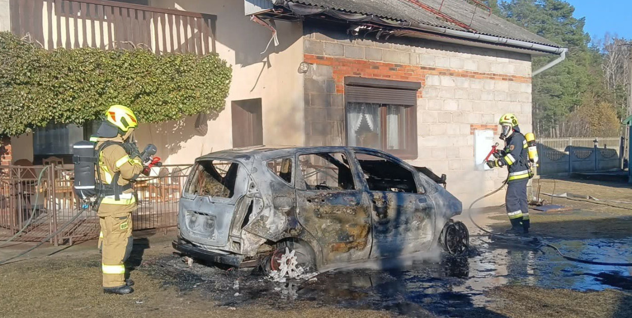 [fot] Jednostki straży z dwóch powiatów gasiły pożar w gminie Gizałki